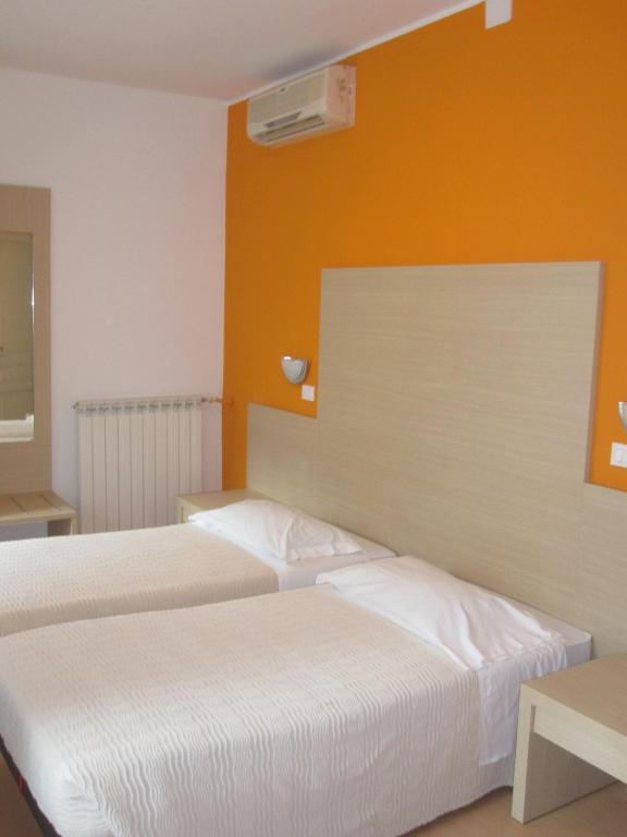 Hotel Brioni Trieste Rum bild